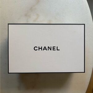 Chanel box